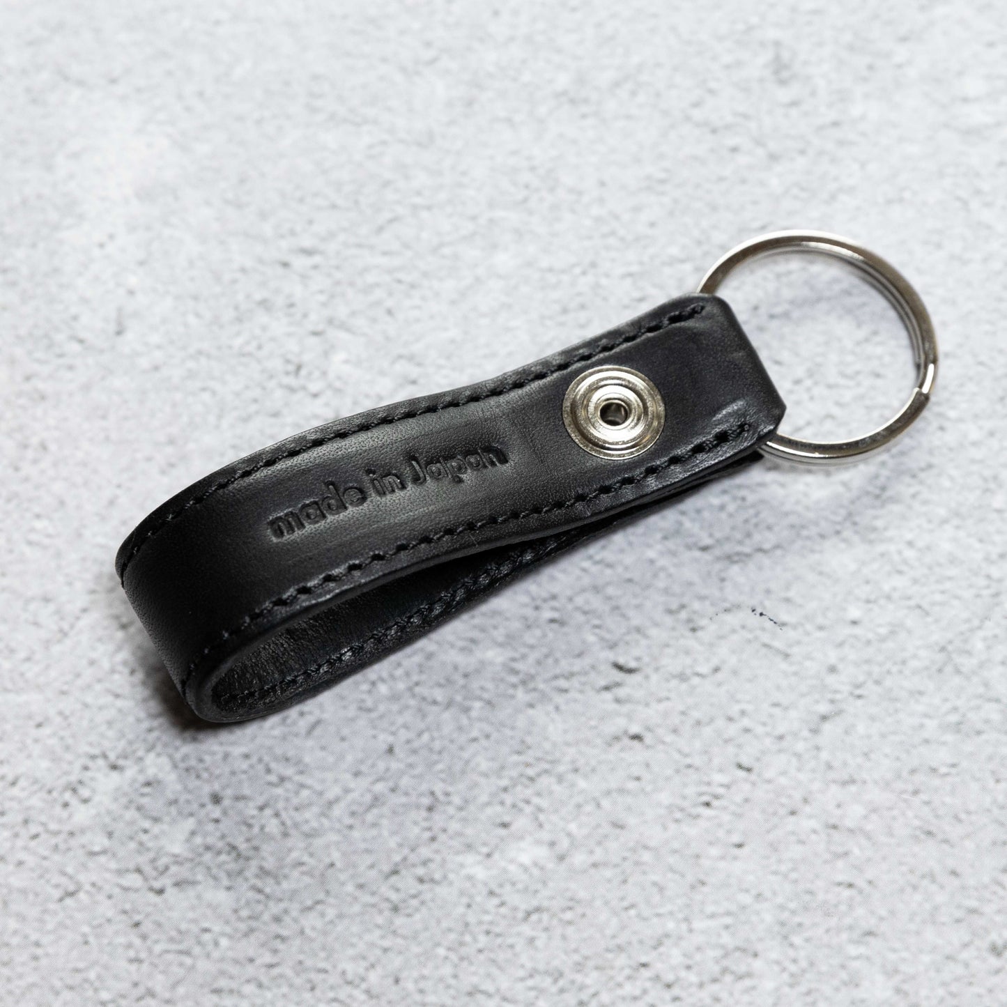 maturi strap key ring   color 04.KURO (黒)